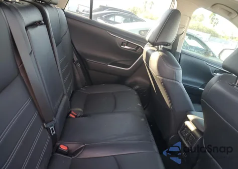 2024 Toyota Rav4 Limited z USA, uszkodzony, nr VIN 2T3Y1RFV9RC300072